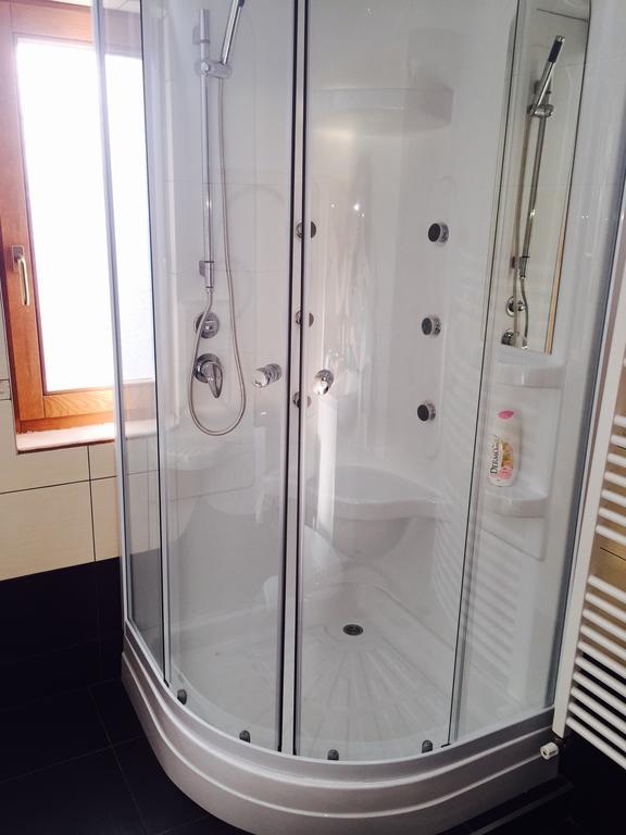 Vila La Izvor Petresti Habitación foto